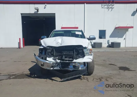 2018 Ram 1500 Big Horn 4X4 5'7 Box z USA, uszkodzony, nr VIN 1C6RR7LM3JS339112